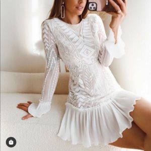 White long sleeve dress
